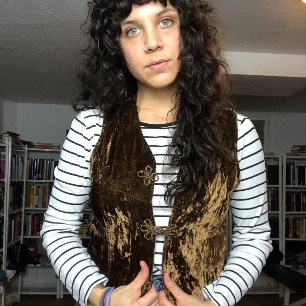 GAP Brown Corduroy Vest w/ Delicate Clasps - B6